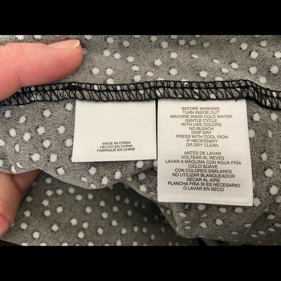 NWT Anne Klein Polka Dot Printed Top - Picture 9 of 11